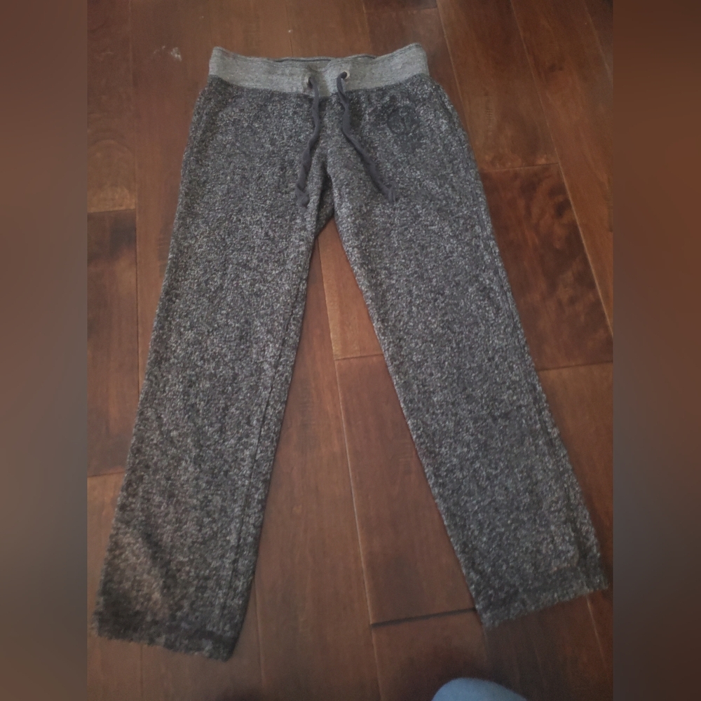 Sweatpants gray girls size 8-10 in love culture